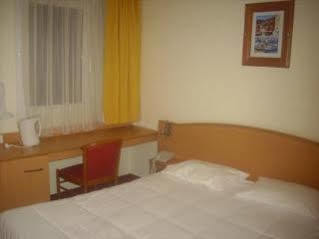 The Originals City, L'hippocampe, Sete 3*